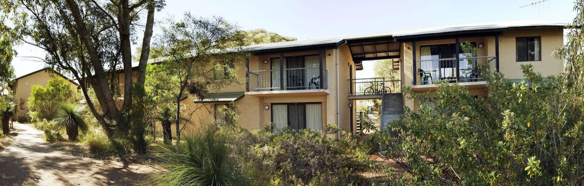 Ecu Joondalup Hostel Perth Exterior photo